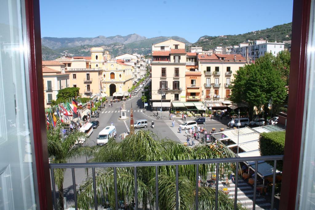 Maison d'hôtes La Casa Dell'orologio - Main Square Sorrente