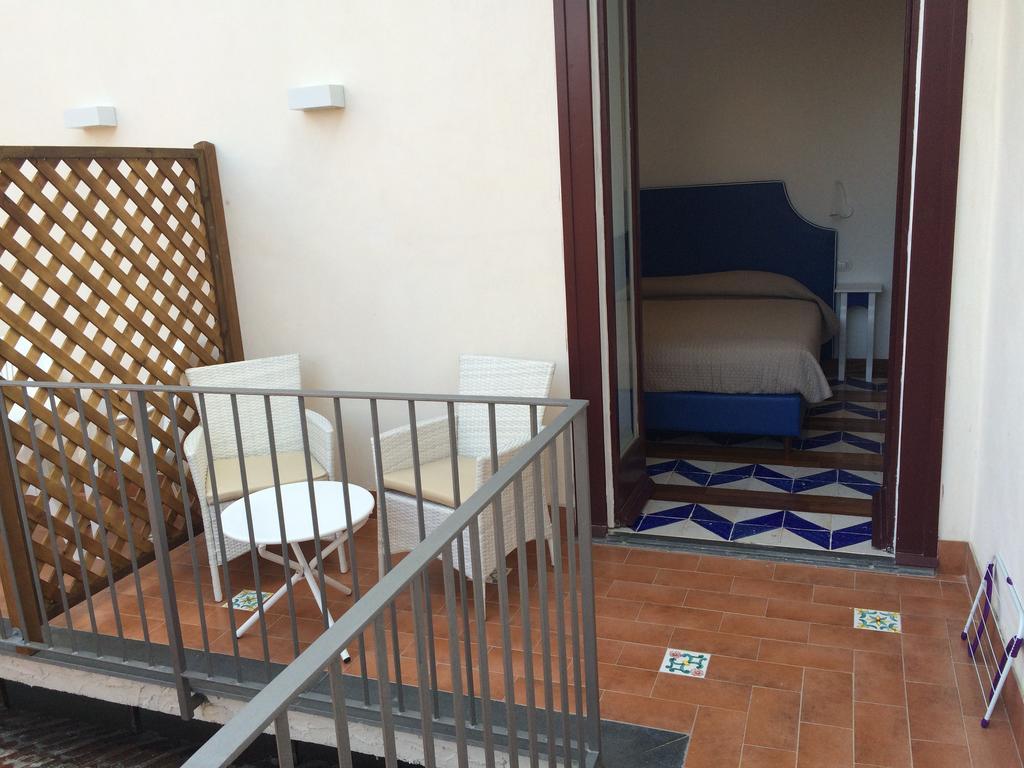 La Casa Dell'orologio - Main Square Maison d'hôtes 2*