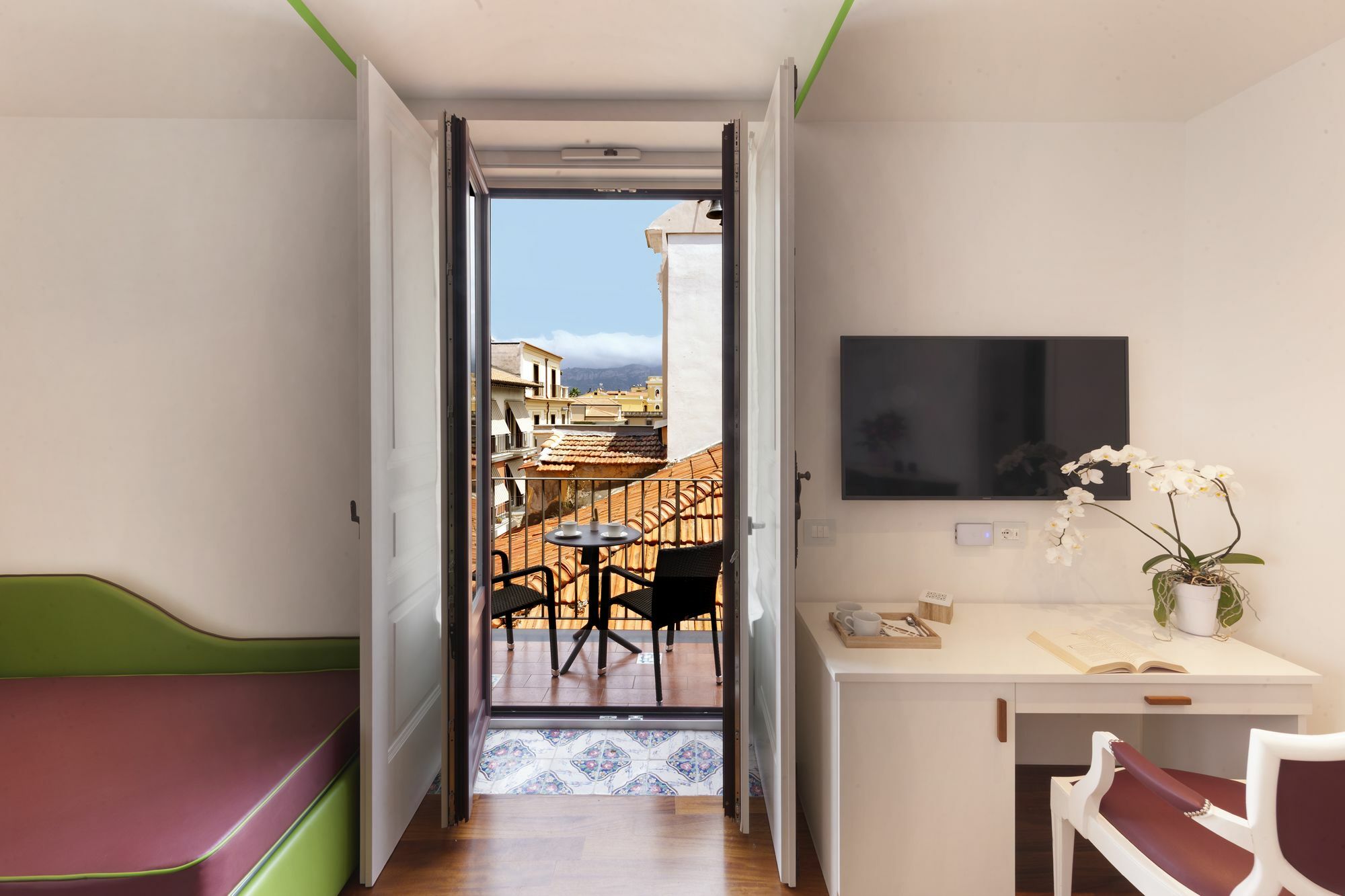 La Casa Dell'orologio - Main Square Guest house